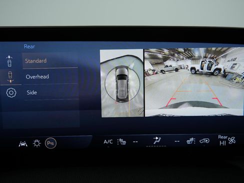 Used 2025 Buick Enclave Sport Touring image 34