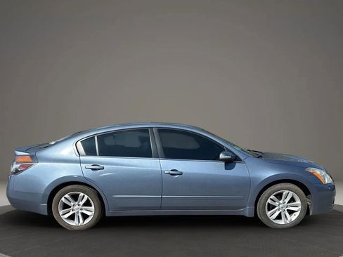 Used 2012 Nissan Altima 3.5 SR w/ Sport Pkg image 6