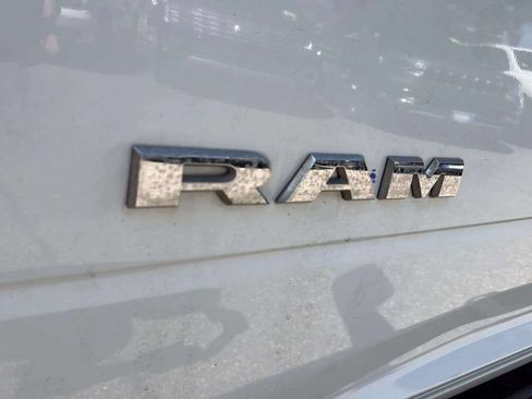 Used 2024 RAM 2500 Big Horn w/ Off Road Package AWD/4WD image 19
