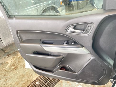 Used 2018 Chevrolet Colorado LT w/ Redline Special Edition image 17