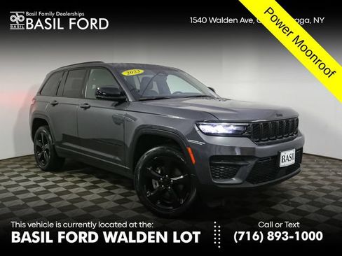 Used 2023 Jeep Grand Cherokee Altitude AWD/4WD image 1