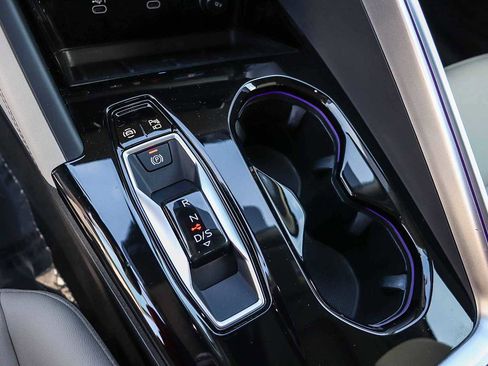 Used 2025 Audi Q5 Premium w/ Convenience Package image 24