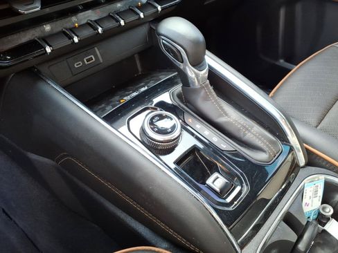 Used 2023 GMC Canyon AT4 w/ AT4 Premium Package AWD/4WD image 15
