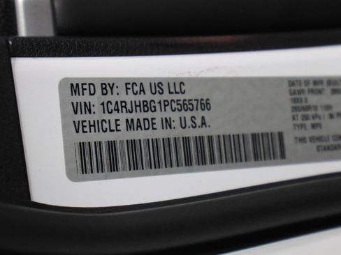 Used 2023 Jeep Grand Cherokee Limited AWD/4WD image 47