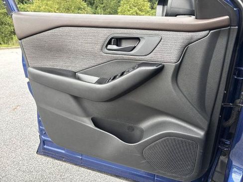 Certified 2023 Nissan Rogue S FWD image 18