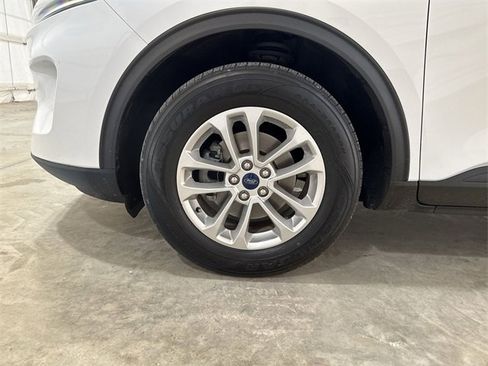 Used 2020 Ford Escape SE image 33