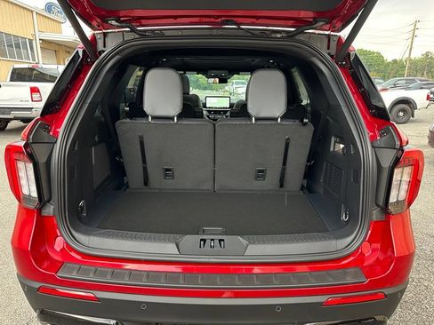New 2026 Ford Explorer ST-Line w/ ST-Line Street Pack AWD/4WD image 39