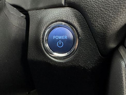 Used 2019 Toyota RAV4 Limited image 23