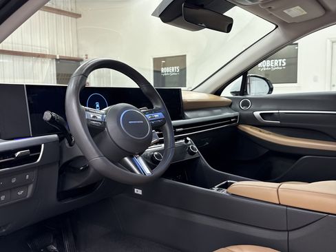 Used 2025 Hyundai Sonata Limited image 7