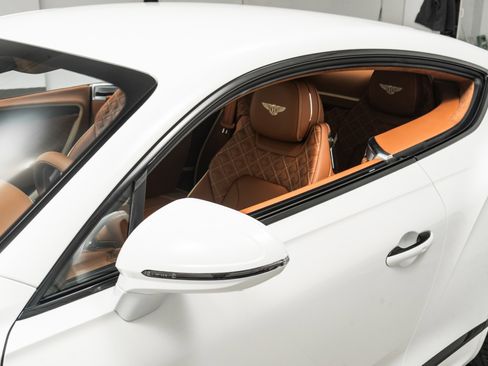 Used 2022 Bentley Continental GT Speed image 34