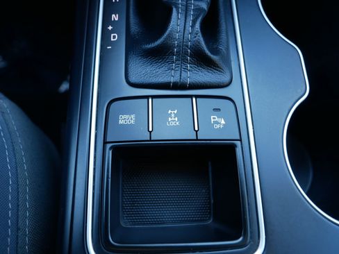 Used 2016 Kia Sorento LX w/ LX Convenience Package image 29