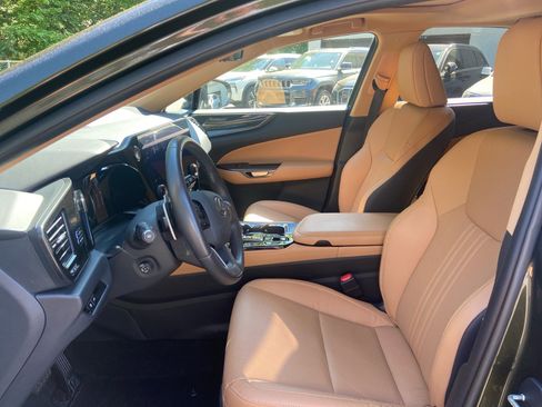 Used 2023 Lexus NX 350 AWD image 2