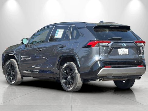 Used 2023 Toyota RAV4 SE w/ SE Grade Weather Package AWD/4WD image 6