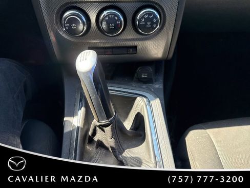 Used 2013 Dodge Challenger R/T RWD image 16