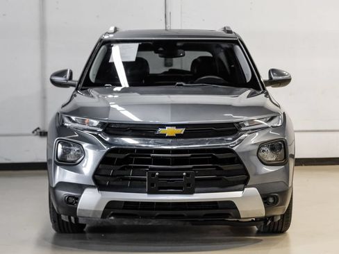 Used 2021 Chevrolet TrailBlazer LT w/ Sun and Liftgate Package FWD image 6