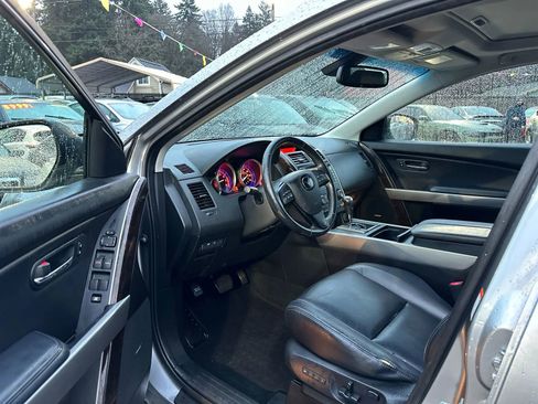 Used 2011 MAZDA CX-9 Grand Touring w/ Moonroof & Bose Audio Pkg image 9