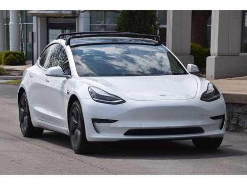 Used 2020 Tesla Model 3 Standard Range Plus RWD image 2