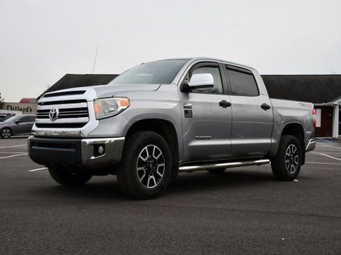 Used 2016 Toyota Tundra SR5 w/ TRD Off Road Package image 3