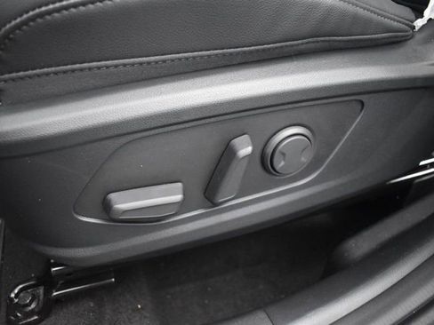 Used 2025 Hyundai Santa Cruz SEL image 18