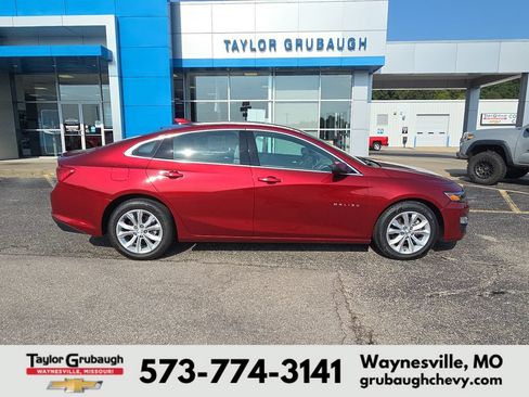 Used 2025 Chevrolet Malibu LT FWD image 1