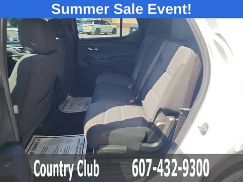 Used 2023 Chevrolet Traverse LT AWD/4WD image 25