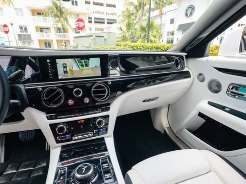 Used 2022 Rolls-Royce Ghost image 61