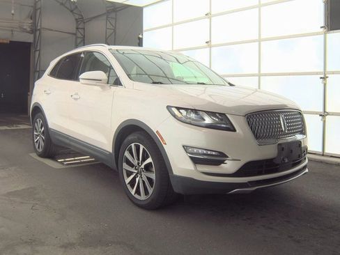 Used 2019 Lincoln MKC Reserve w/ MKC Climate Package image 3