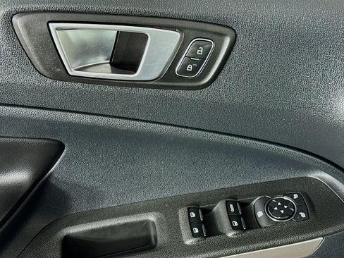 Used 2020 Ford EcoSport Titanium image 23