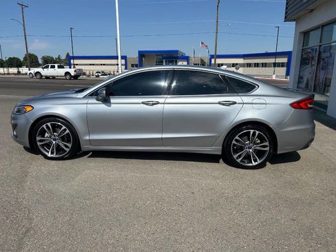 Used 2020 Ford Fusion Titanium image 8