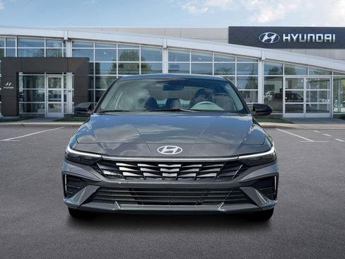 New 2026 Hyundai Elantra Sport image 12