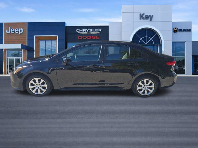 Used 2024 Toyota Corolla LE FWD image 4