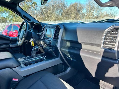 Used 2018 Ford F150 XLT w/ Equipment Group 302A Luxury image 9