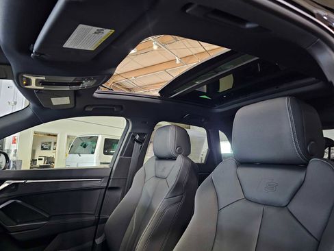 New 2025 Audi Q3 2.0T Premium image 23
