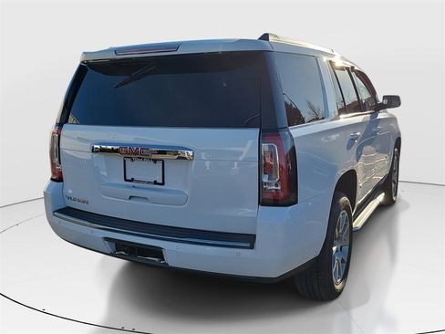 Used 2018 GMC Yukon Denali image 4