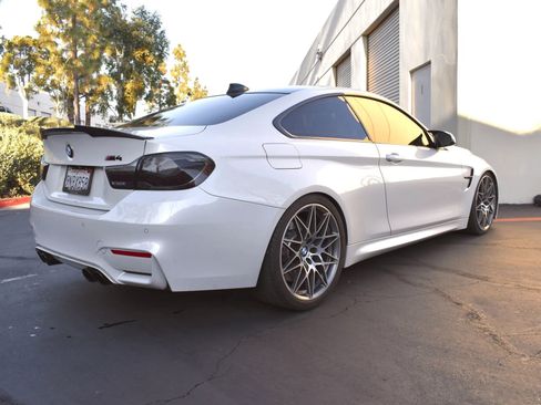 Used 2017 BMW M4 Coupe w/ Competition Package image 4