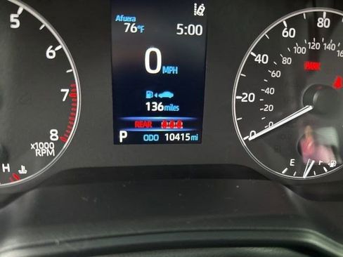 Used 2025 Toyota Corolla LE image 11