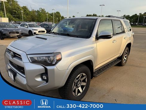 Used 2024 Toyota 4Runner TRD Off-Road Premium AWD/4WD image 1