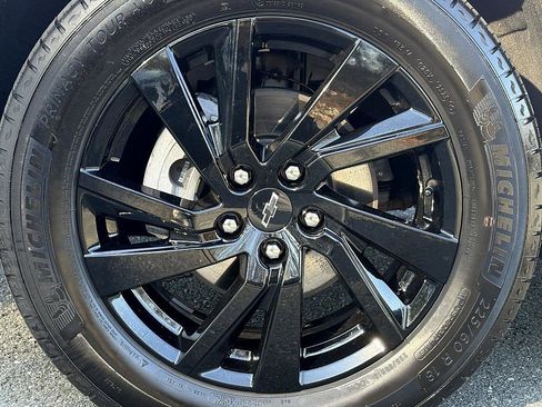 Certified 2024 Chevrolet Equinox LS w/ Sport Edition image 8