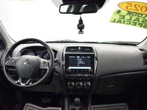 Used 2025 Mitsubishi Outlander Sport ES image 19