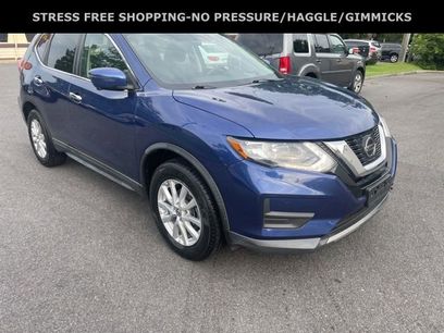 Used 2018 Nissan Rogue SV w/ Premium Package
