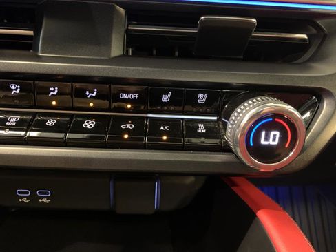 Used 2024 Acura ZDX A-Spec image 40