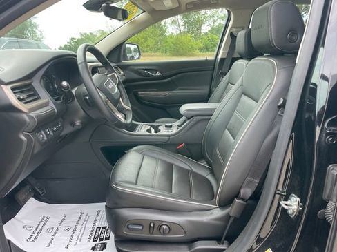 Used 2023 GMC Acadia Denali w/ Denali Technology Package AWD/4WD image 19