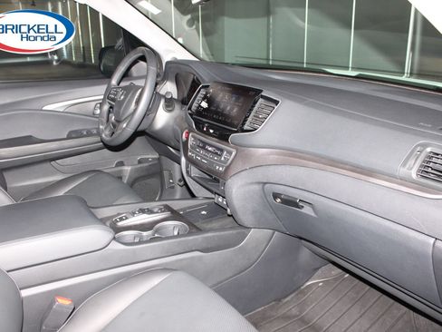 Used 2025 Honda Ridgeline RTL image 15