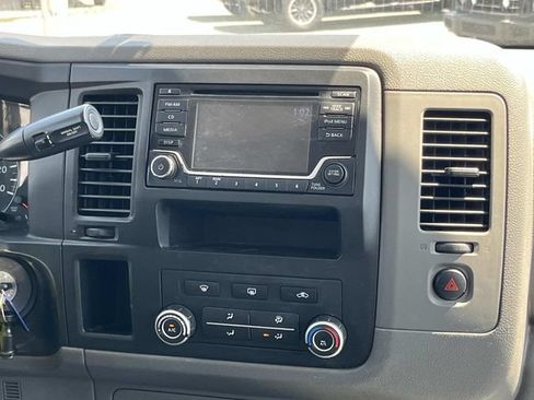Used 2018 Nissan NV 3500 S RWD image 13