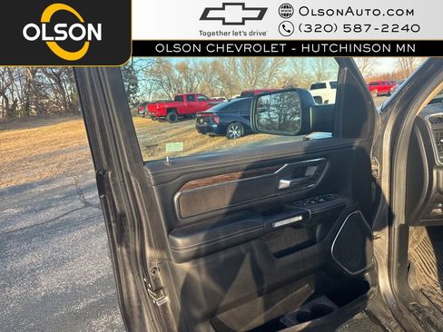 Used 2019 RAM 1500 Laramie image 10