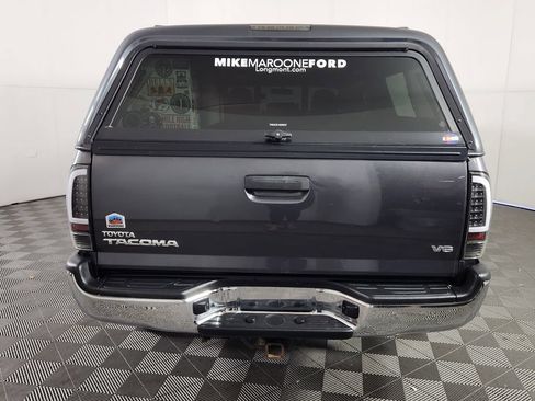 Used 2015 Toyota Tacoma 4x4 Double Cab w/ TRD Off-Road Package image 6