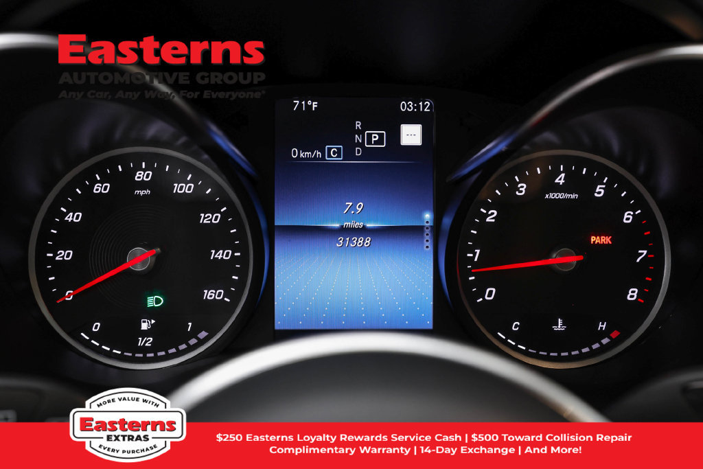 Used 2022 Mercedes-Benz GLC 300 4MATIC w/ Multimedia Package Lite image 18