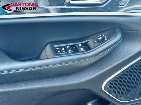 Used 2022 Jeep Grand Cherokee Trailhawk w/ Advanced Protech Group II image 23