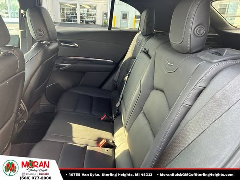 Used 2022 Cadillac XT4 Luxury w/ Cold Weather Package AWD/4WD image 15