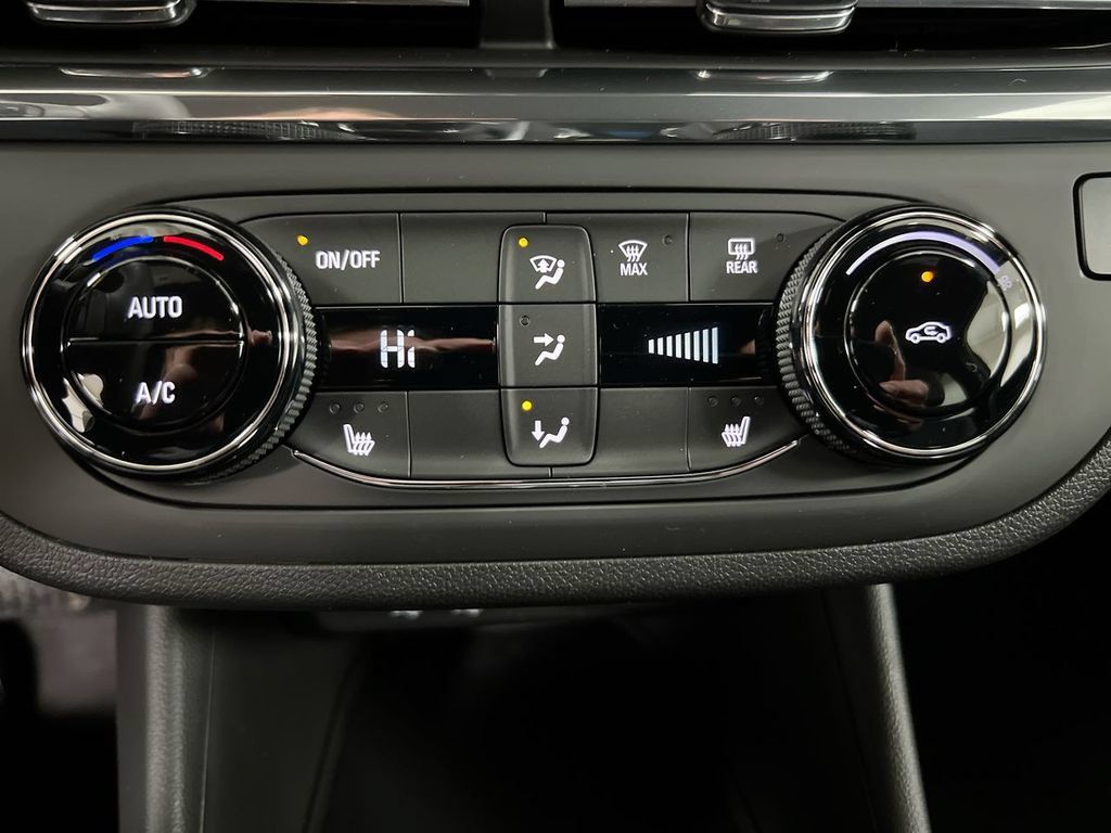 New 2026 Buick Envista Preferred w/ Convenience I Package FWD image 16